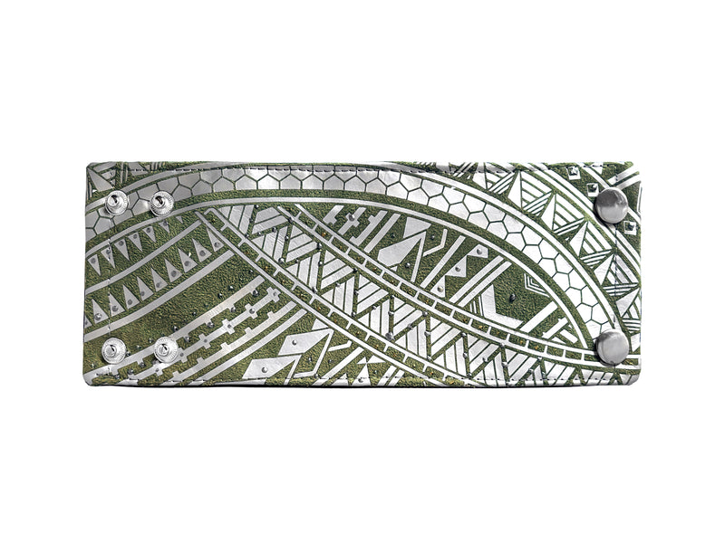 Wallet for Men with Style -  Polynesian tattoo design