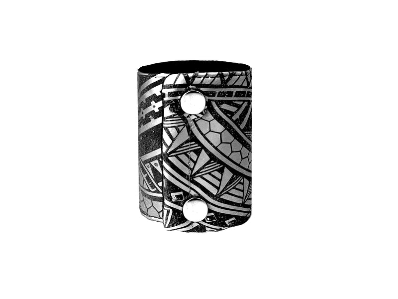 Wallet for Men with Style -  Polynesian tattoo design