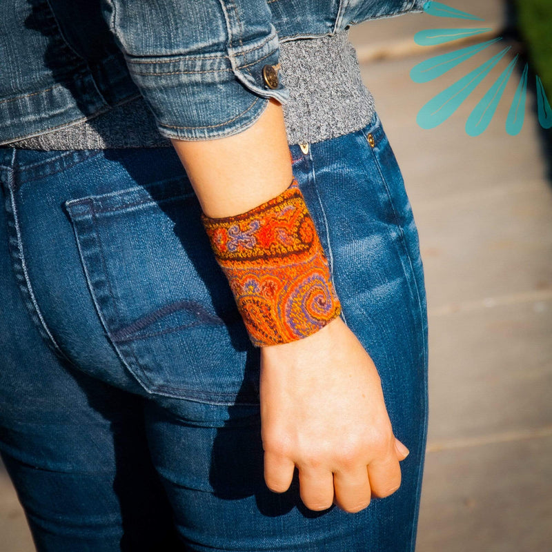 SoFree Creations Wrist Wallet Hindi Textured Wrist Wallet BV36v6-XS